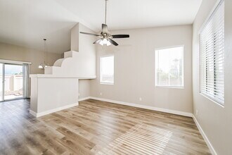 8361 S Charlton Valley Ct in Las Vegas, NV - Building Photo - Building Photo