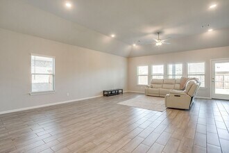 8924 Lantana Meadow Dr in Fort Worth, TX - Building Photo - Building Photo