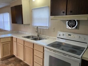 2703 W 24th St in Kearney, NE - Building Photo - Building Photo