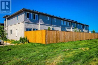 9 Mann Trl in Welland, ON - Building Photo - Building Photo