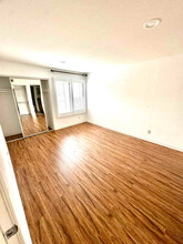 8300 Manitoba St in Los Angeles, CA - Building Photo - Building Photo