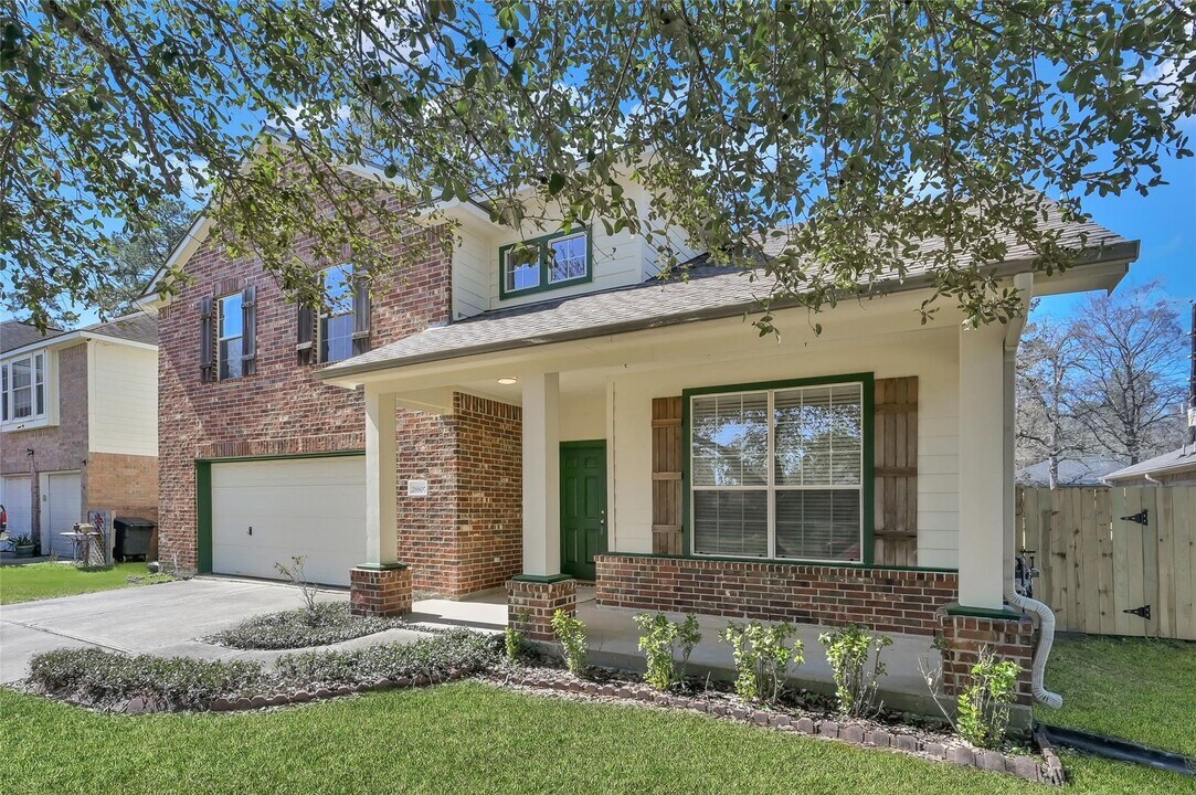 28807 Hidden Cove Dr in Magnolia, TX - Foto de edificio