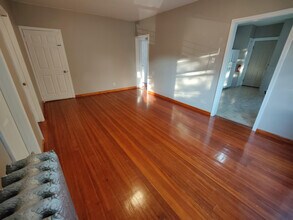 61 Freeman St in Hartford, CT - Foto de edificio - Building Photo