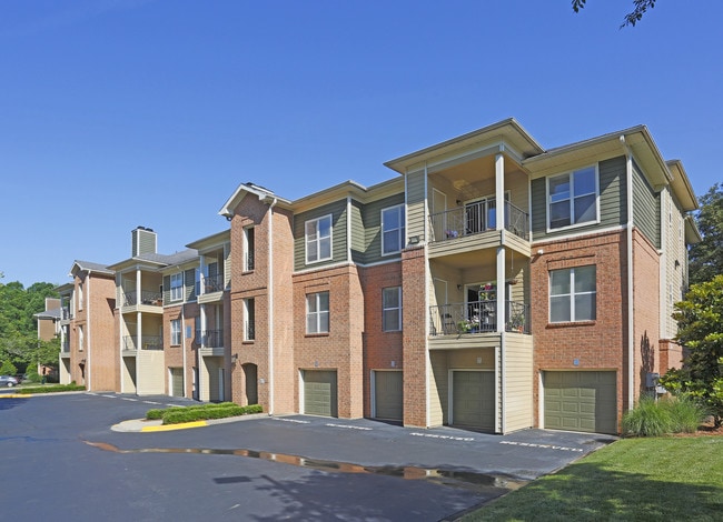 Cortland Seventy Seven in Charlotte, NC - Foto de edificio - Building Photo