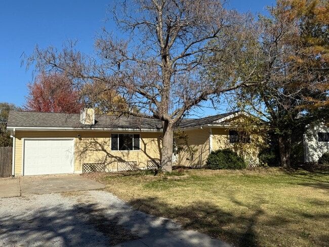 5902 W Franklin St in Wichita, KS - Building Photo - Building Photo