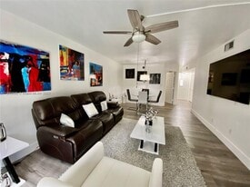 8990 S Hollybrook Blvd