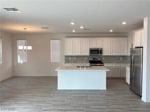 7123 Calvert Cliffs St in North Las Vegas, NV - Building Photo - Building Photo