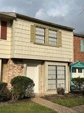 8321 Nairn St in Houston, TX - Building Photo - Building Photo