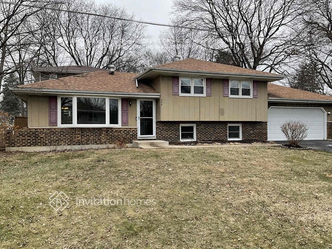 property at 26W064 Harrison St