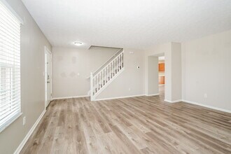 5718 Cruiser Ave in Groveport, OH - Building Photo - Building Photo