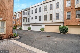 420 Cook St in Alexandria, VA - Building Photo