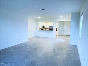 14279 Pine Lodge Ln in Ft. Myers, FL - Building Photo - Building Photo