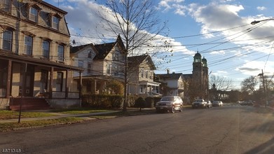 70-72 Jackson Ave in North Plainfield, NJ - Building Photo - Building Photo