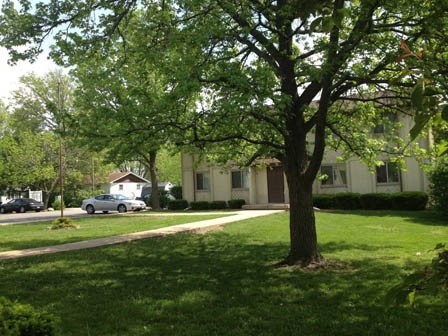 Westgate Apartments in Carlyle, IL - Building Photo - Building Photo