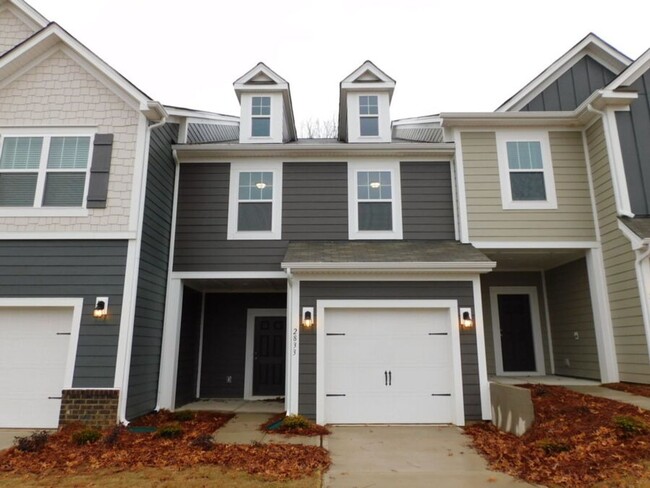 property at 2833 Aubrey St