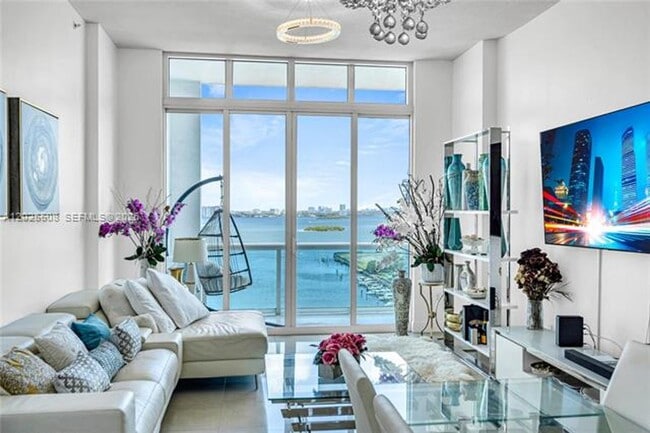 property at 7900 Harbor Island Dr