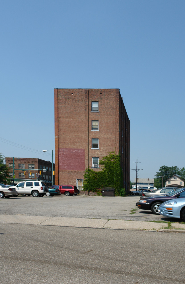 502 McKinley Ave NW in Canton, OH - Building Photo - Building Photo