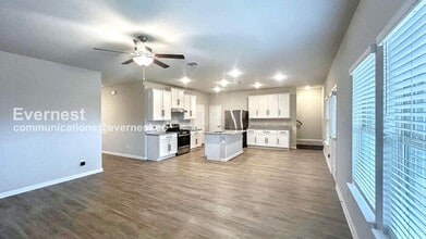 5114 Topaz Bnd in San Antonio, TX - Building Photo - Building Photo