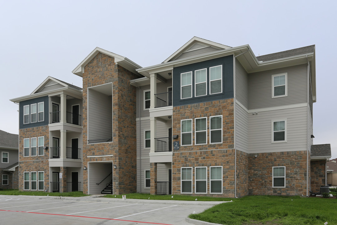 Riverstone Apartments in Corpus Christi, TX - Building Photo