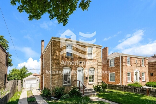 2408 Webster St in Racine, WI - Foto de edificio - Building Photo
