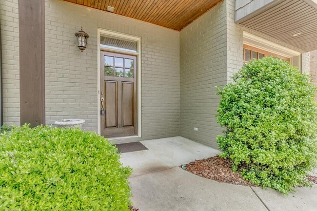 2800 Belle Chase Ln in Tuscaloosa, AL - Building Photo - Building Photo