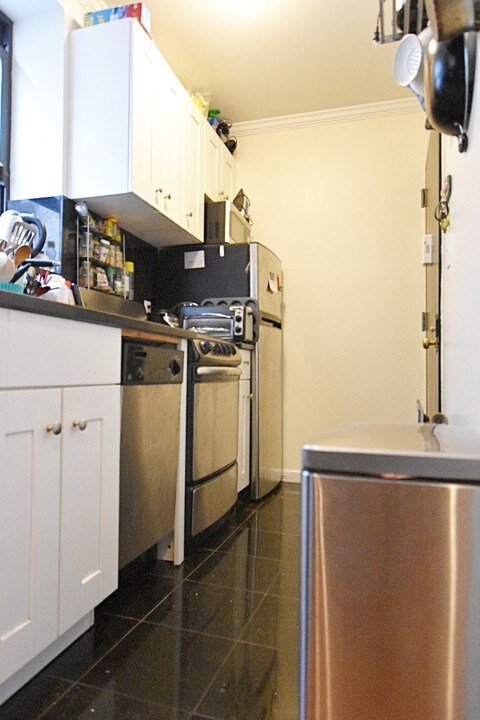237 Henry St in New York, NY - Building Photo