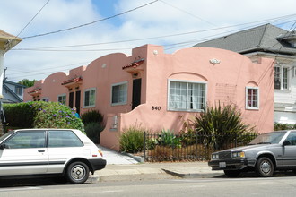 840 55th St in Emeryville, CA - Foto de edificio - Building Photo