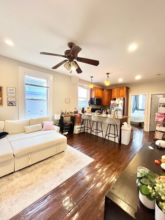 717 Parker St, Unit 1 in Boston, MA - Building Photo