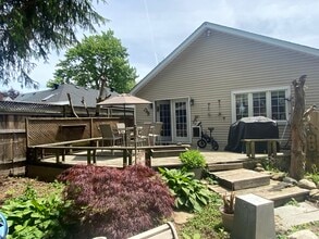 5177 Ontario Av in Niagara Falls, ON - Building Photo - Building Photo