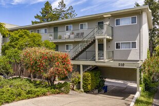 Aqua Vista in Greenbrae, CA - Building Photo