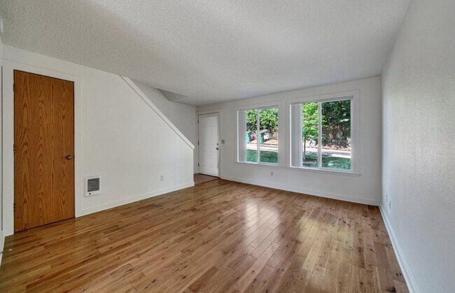 5143 NE Killingsworth St in Portland, OR - Building Photo - Building Photo