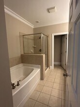1048 Philpott Dr in Chapel Hill, NC - Building Photo - Building Photo