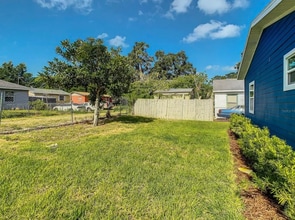 115 W Redding St in Davenport, FL - Foto de edificio - Building Photo