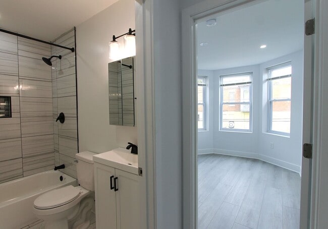 103 E Coulter St in Philadelphia, PA - Building Photo - Building Photo