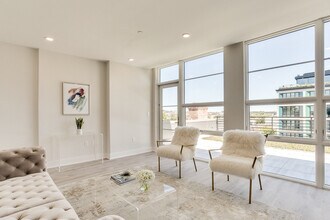 1716 14th St NW, Unit 51 in Washington, DC - Foto de edificio - Building Photo