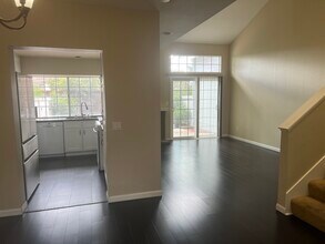 2266 Aspen St in Tustin, CA - Building Photo - Building Photo