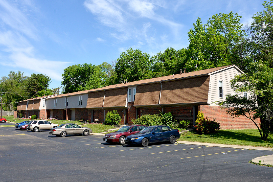 Sivana Estates Townhomes in Middletown, OH - Building Photo