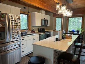 25005 Sierra Mesa Cir in Anchorage, AK - Building Photo - Building Photo