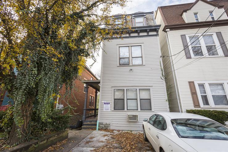 2665 Bellevue Ave in Cincinnati, OH - Building Photo