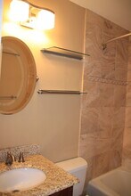 1111 Maxwell Ave, Unit 220 in Boulder, CO - Foto de edificio - Building Photo