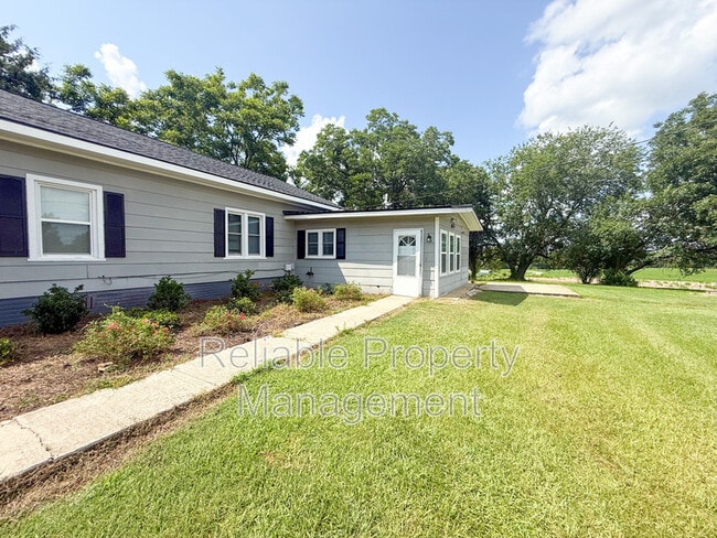 7048 NC-210 in Smithfield, NC - Building Photo - Building Photo