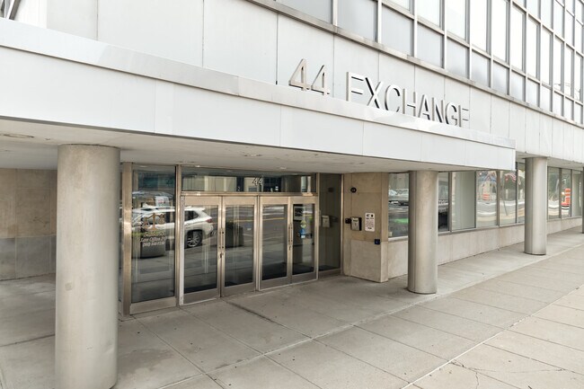 44 Exchange Blvd in Rochester, NY - Foto de edificio - Building Photo
