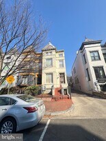15 Seaton Pl NW in Washington, DC - Building Photo
