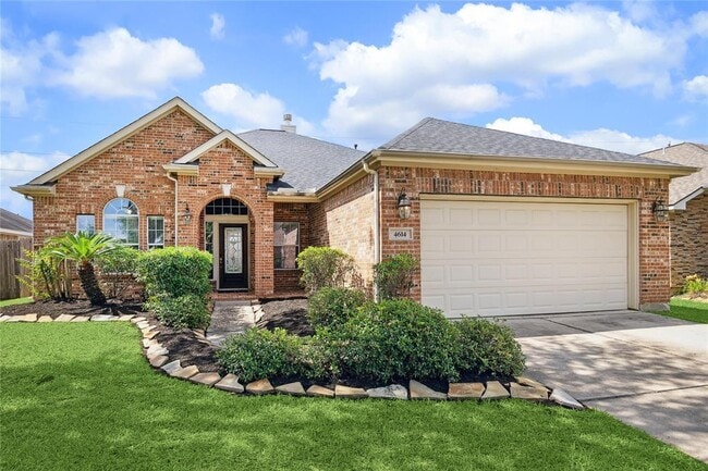 property at 4614 Countrypines Dr