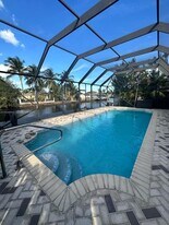 2827 McKinley St in Hollywood, FL - Building Photo