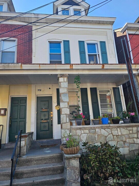 31 Conrad St in Trenton, NJ - Building Photo