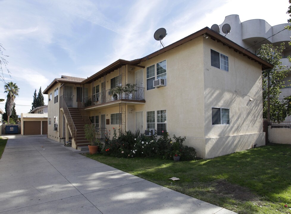 6846-6850 12 Laurel Canyon Blvd in North Hollywood, CA - Building Photo