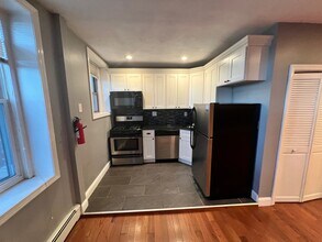 343 Sumner St in Boston, MA - Foto de edificio - Building Photo