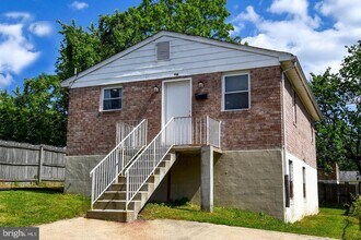 918 Clovis Ave in Capitol Heights, MD - Building Photo - Building Photo
