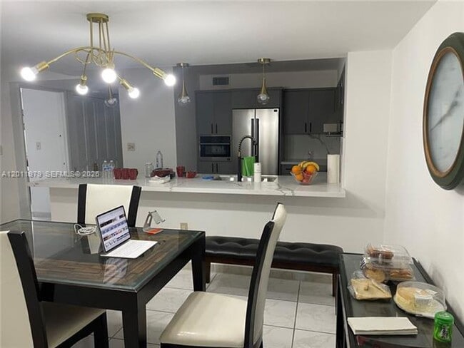 property at 1621 Collins Ave